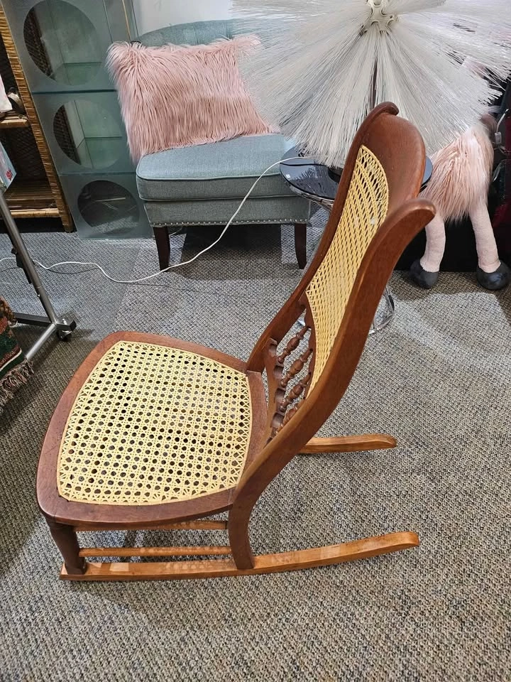 Vintage rocking chair in great conditions 19 century - photo 4