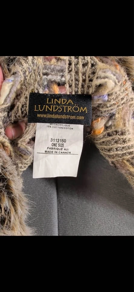 Linda Lundström Faux Fur Trim Knit Shawl - photo 3