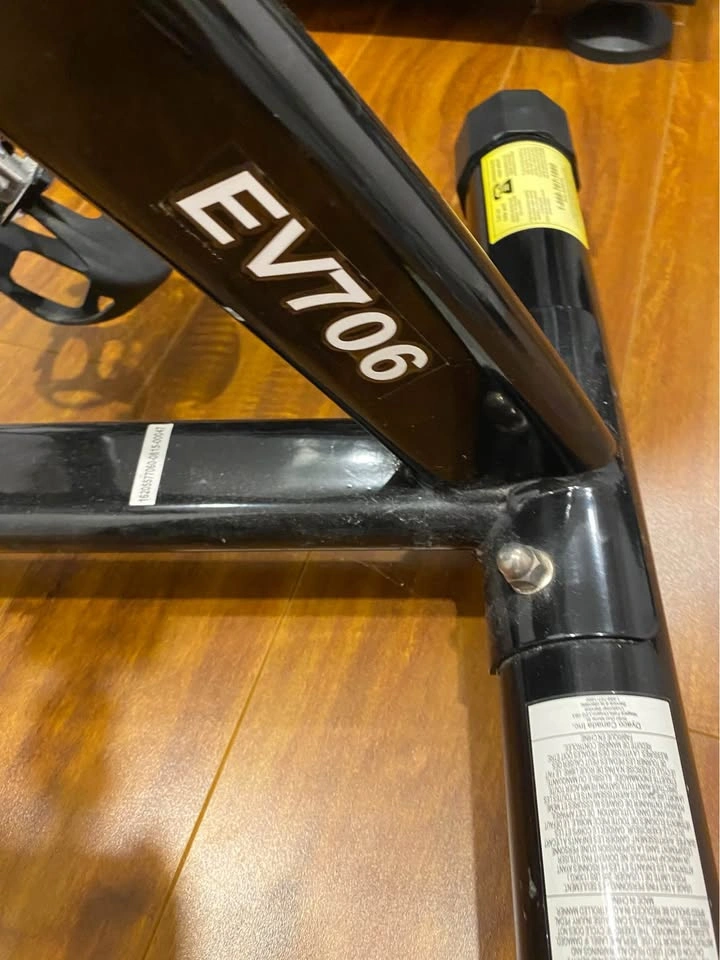 Everlast EV706 Indoor Spin Bike – Excellent Condition - photo 3