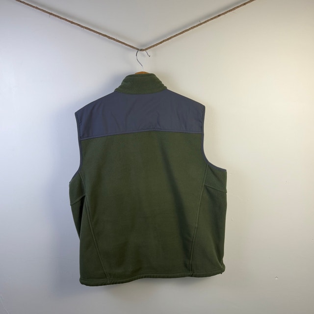 L.L. Bean Men's Olive Green Fleece Vest - photo 3