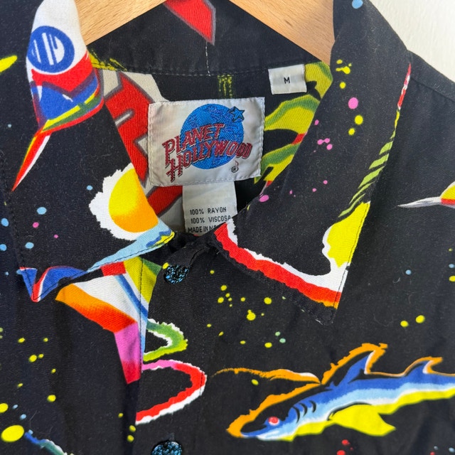 Rare Planet Hollywood All Over Print Casual Button Up Shirt 9 - photo 3