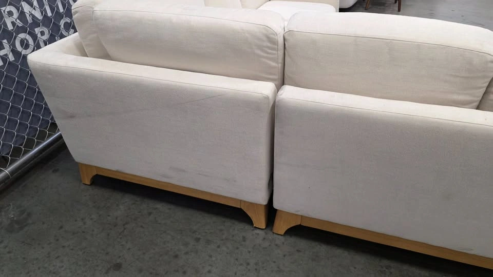 Modern Cream Corner Sectional – Unused / Cosmetic Project - photo 5