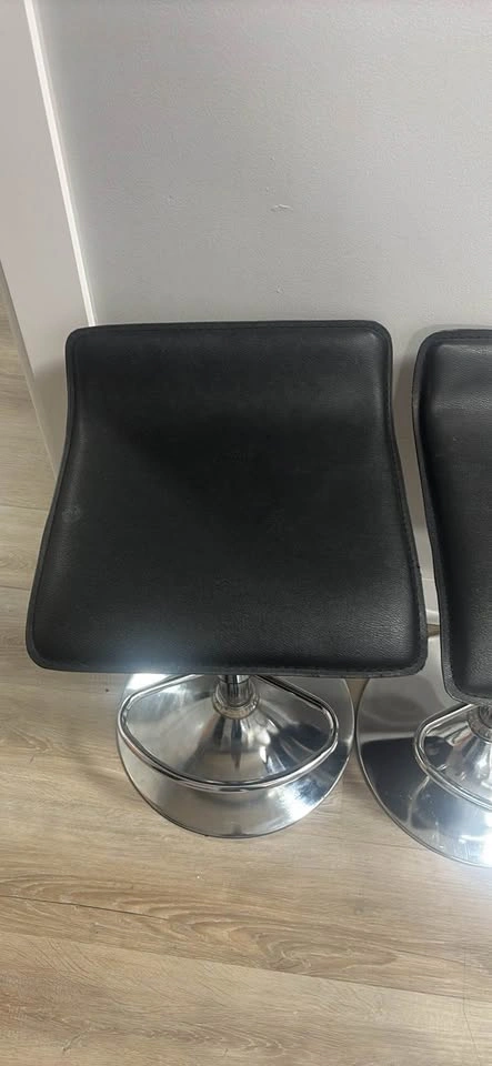 Adjustable Bistro Chairs - photo 3