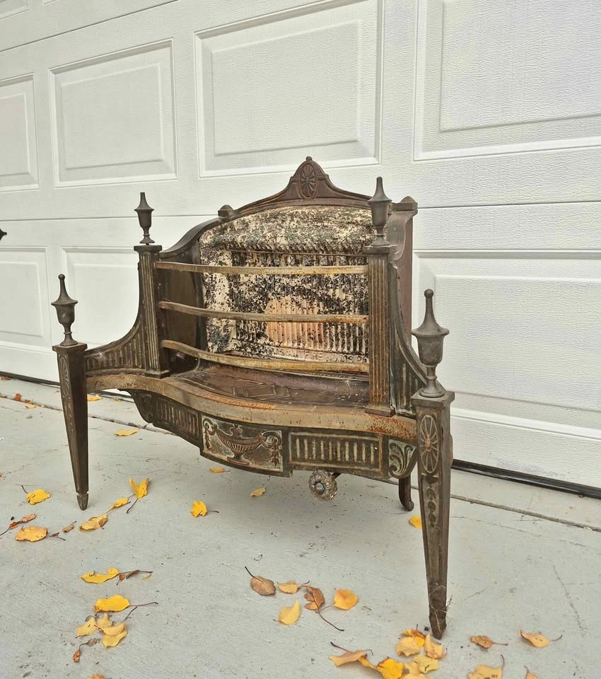 Antique "Humphrey Radiantfire" Federal-Style Fireplace Grate