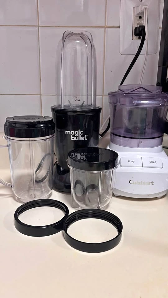 Magic Bullet Blender + Cuisinart Chopper/Grinder – Used