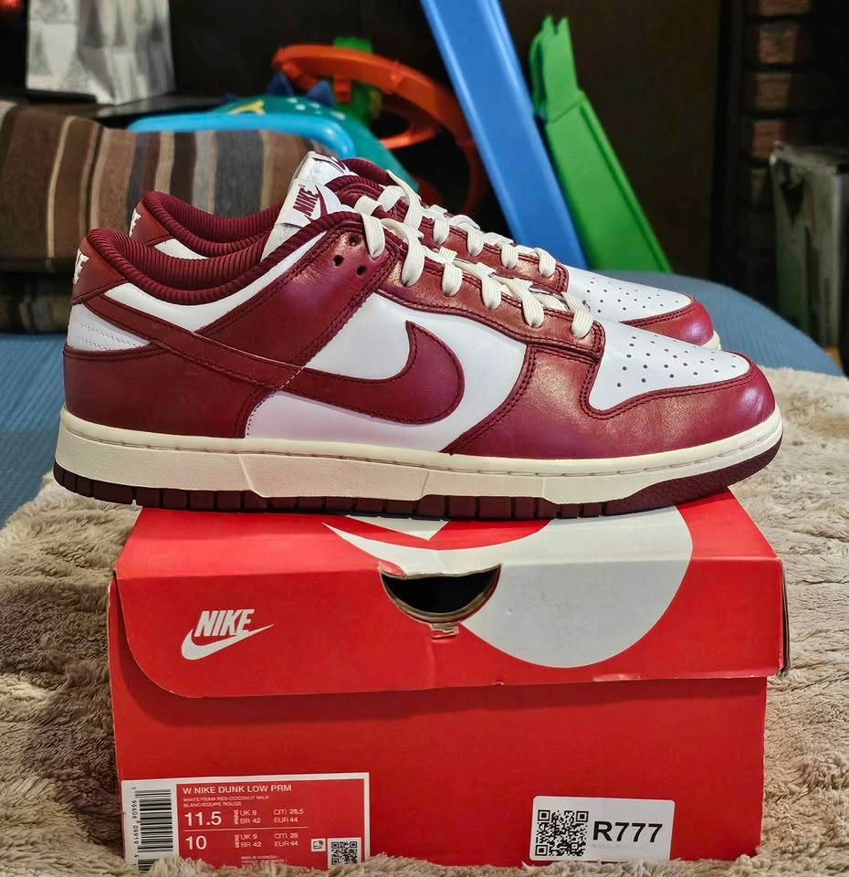 Nike Dunk Low PRM Vintage “Team Red” (Size 9M / 10.5W) - photo 5