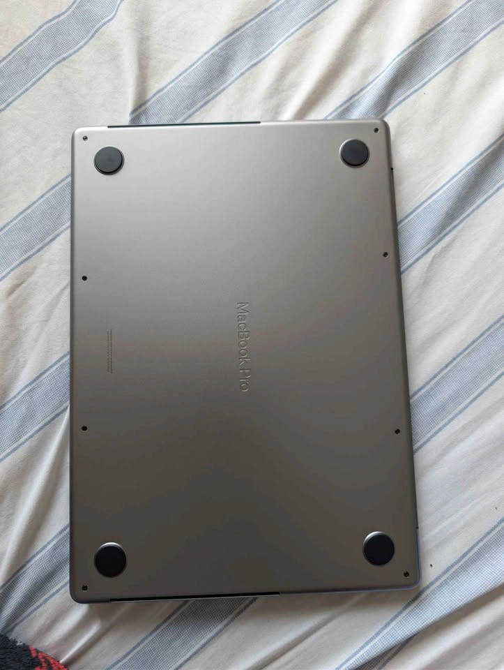 MacBook Pro 14" M3 — Excellent Condition - photo 4