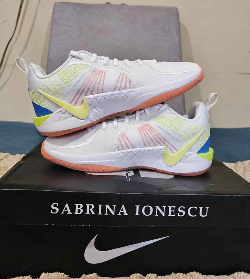 Nike Sabrina 2 SE GS “Hesi Hitter” (Size 8W / 6.5Y) - photo 2