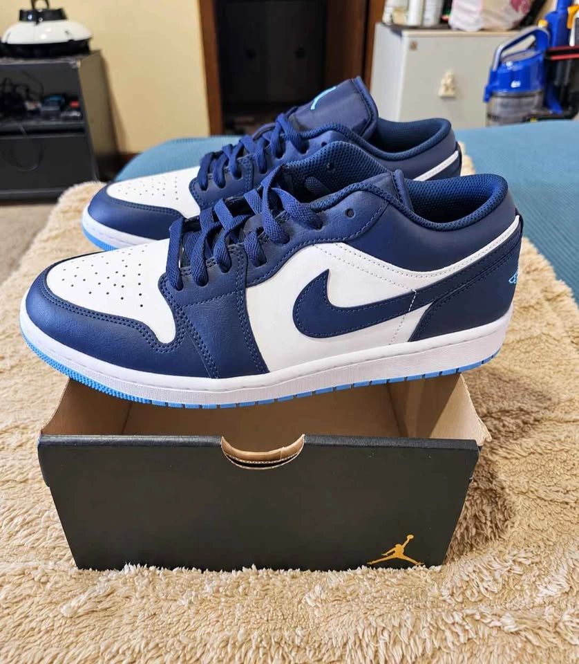 Jordan AJ 1 Low, Midnight Navy/White/Univ Blue (Size 10) - photo 3