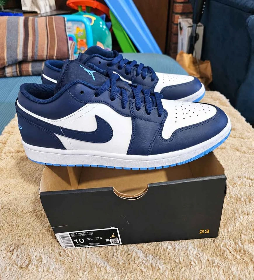 Jordan AJ 1 Low, Midnight Navy/White/Univ Blue (Size 10) - photo 4