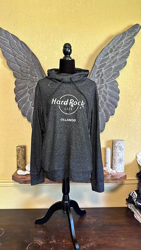 Hard Rock Cafe Pull Over Sweater