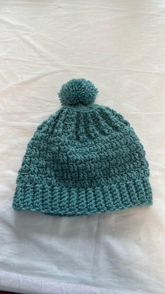 Hand Knit Winter Toque Hat - photo 2