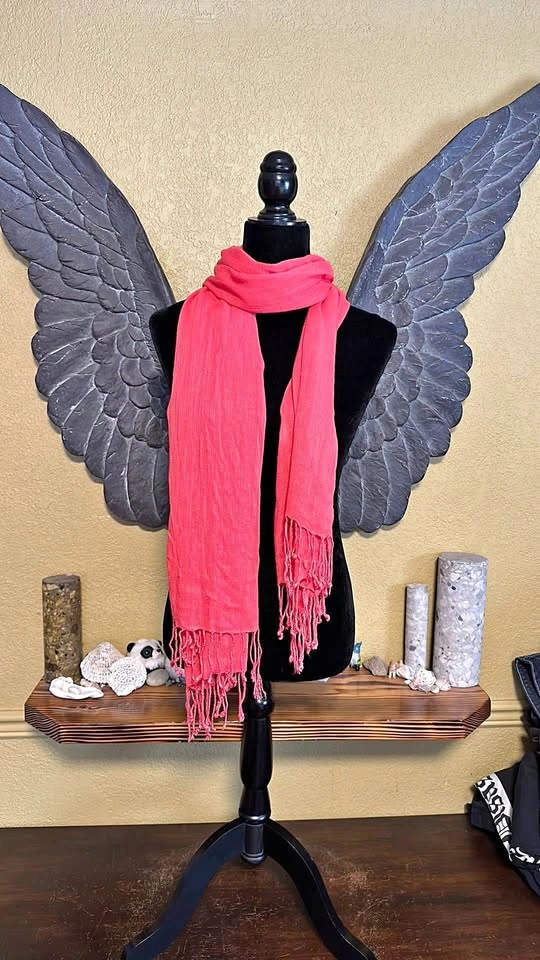 Long scarf