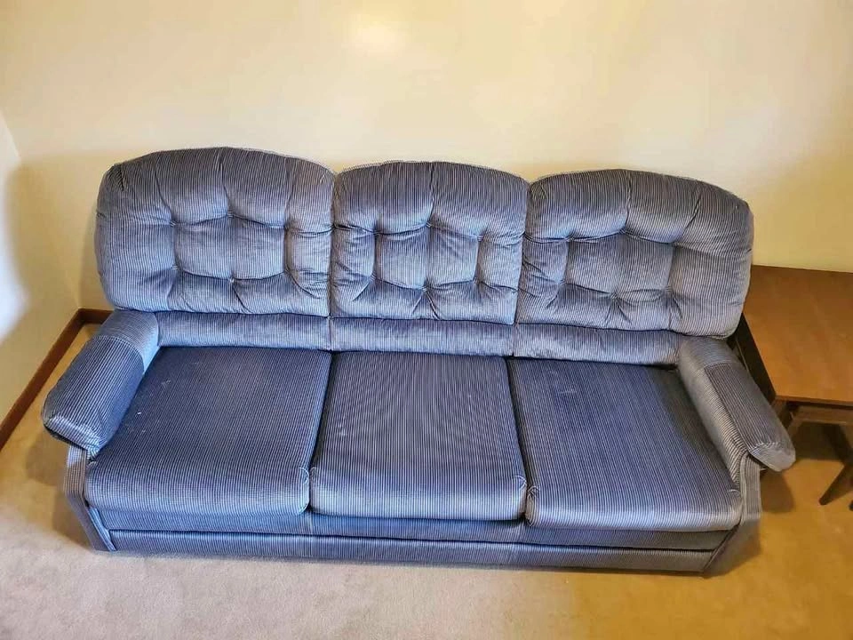 Sleeper Sofa / Sofa bed
