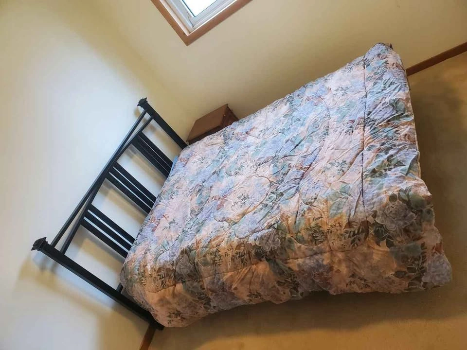 Black Metal Bed Frame - photo 3
