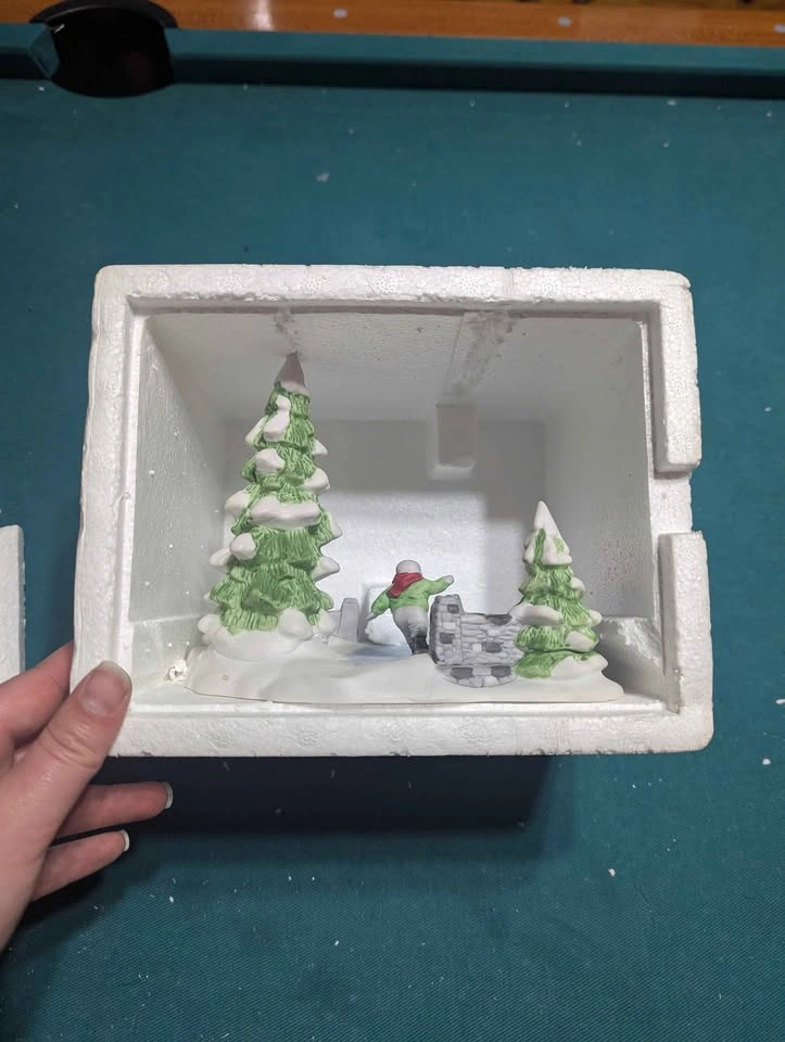 Department 56 - The Heritage Village - Skating Pond - photo 4