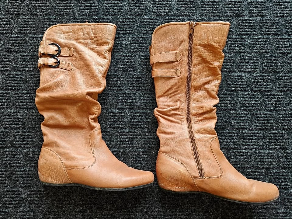 Taxi Elite Leather Tall Winter Boots Size EUR 38 (US 8)