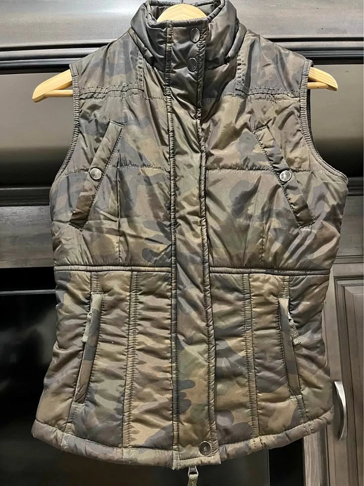 Triple Five Soul camouflage vest