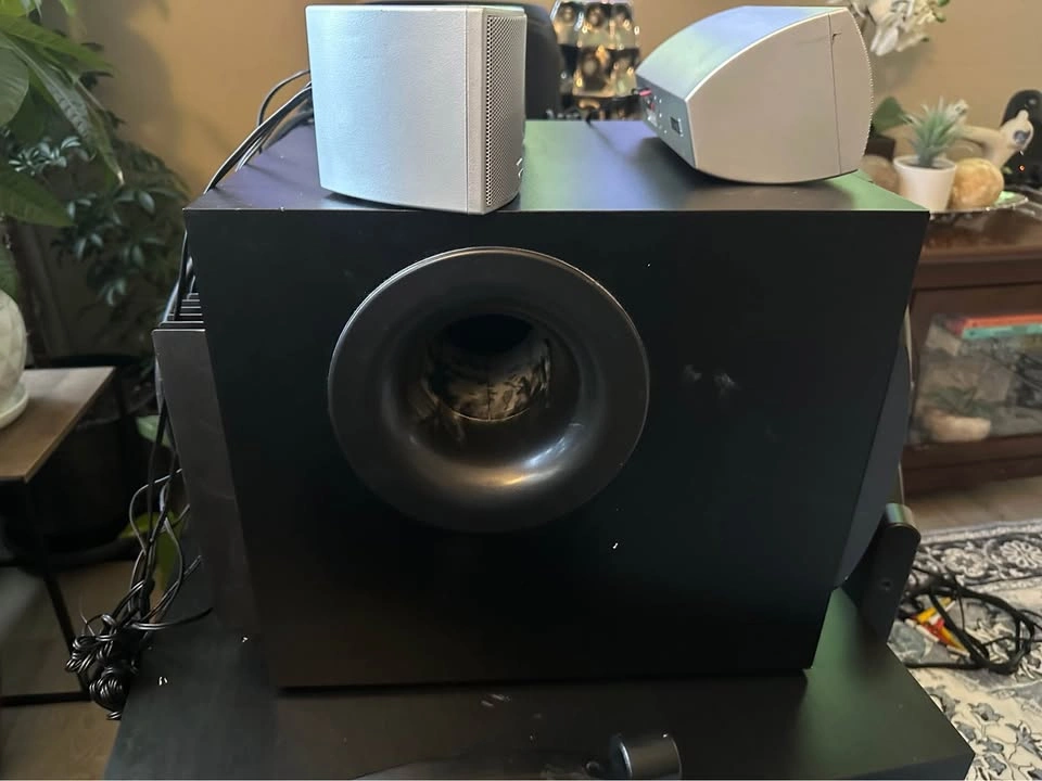 Logitech Z-5500 THX 5.1 System w/ Canton Speakers - photo 4