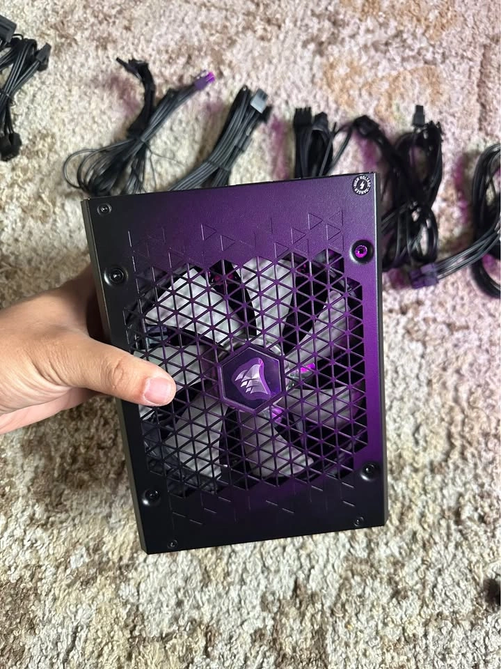 Corsair HX1500i 1500W 80+ Platinum Fully Modular Power Supply - photo 3