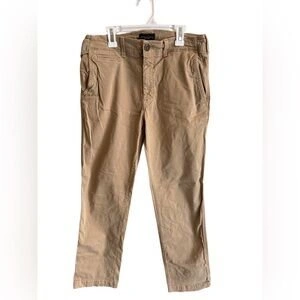 American Eagle Outfitters Tan Chinos Classic Style 32/32