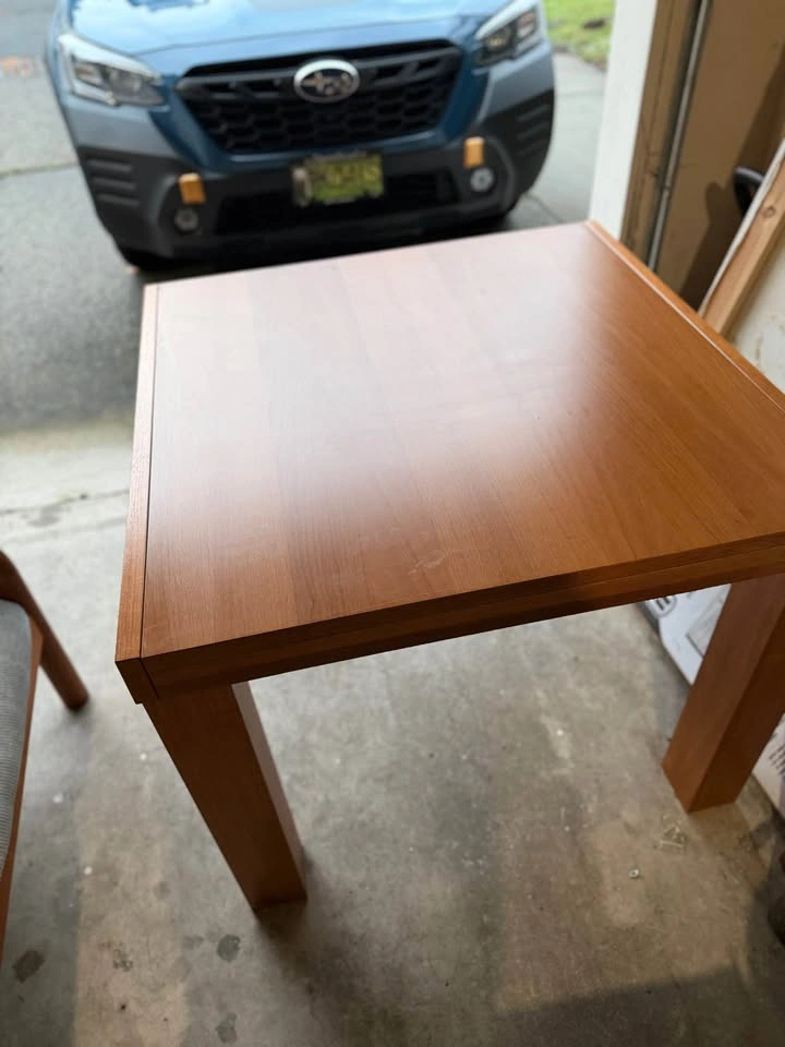 Space-Saving Extending Dining Table, Seats 4–8 - photo 2