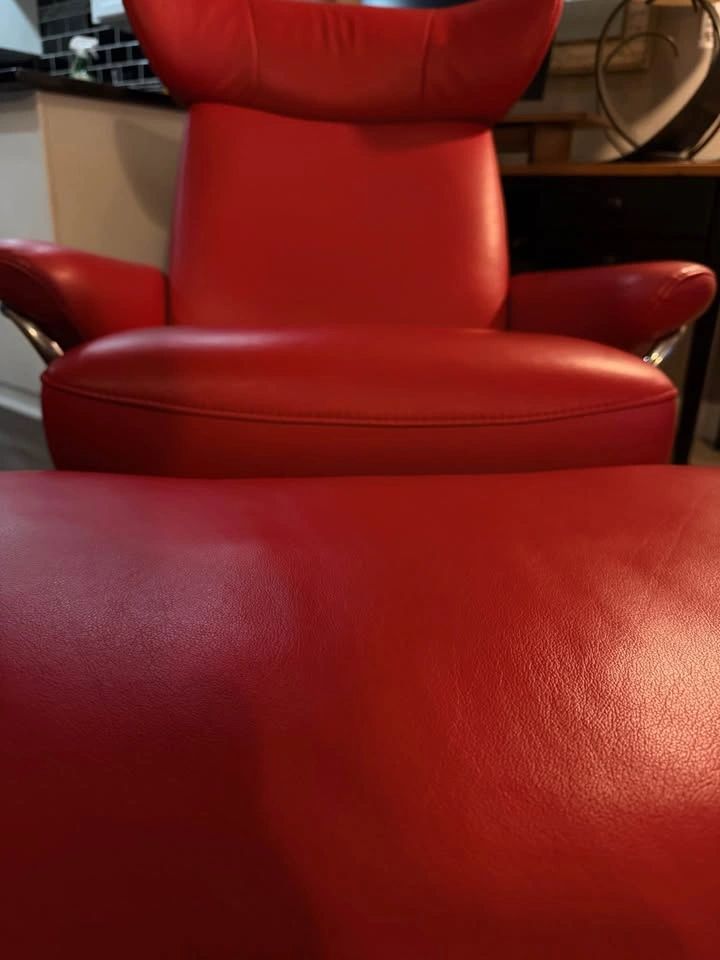 His & Hers Mint Vintage Stressless Jazz Recliners with Ottomans - photo 3