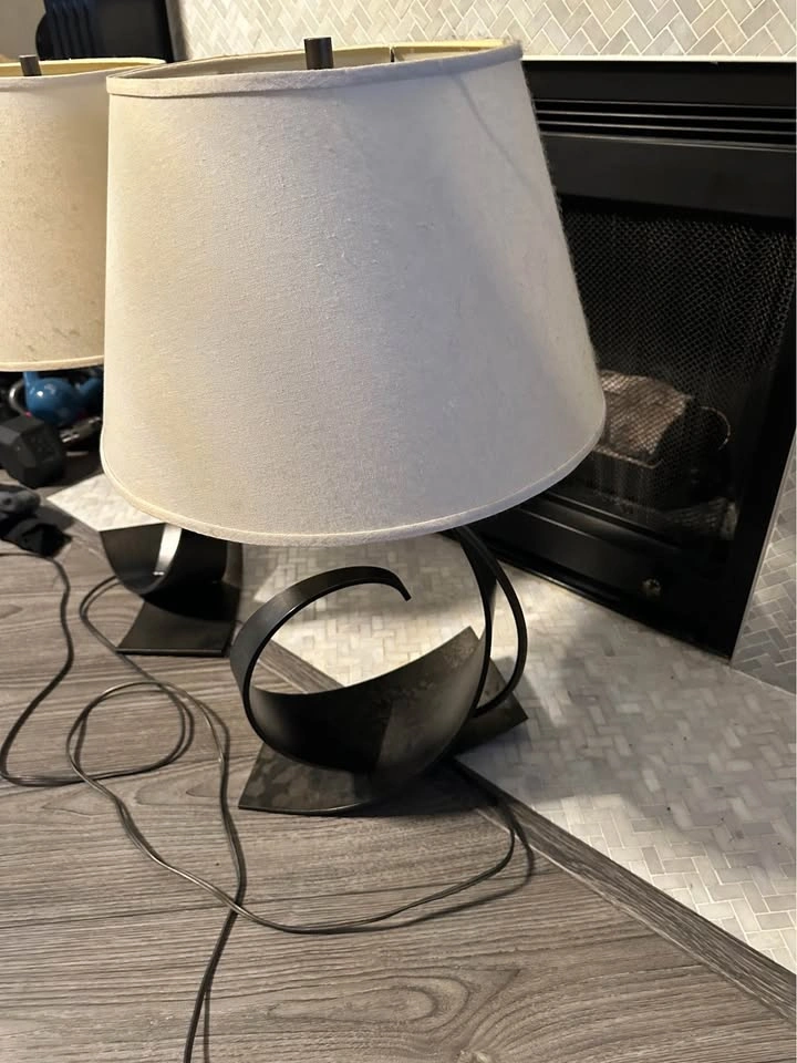 Pair of Hubbardton Forge Sculpted Metal Table Lamps - photo 3