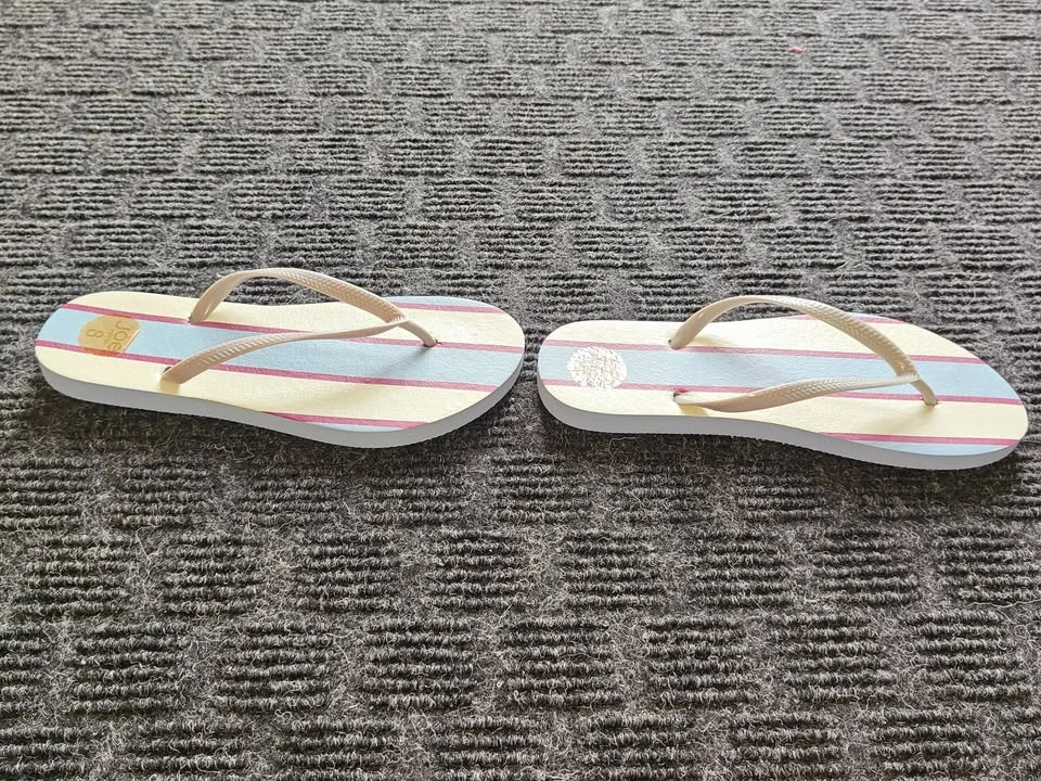 Women Flip Flops Sandals / Slippers - Stripes - Size 8 - photo 3