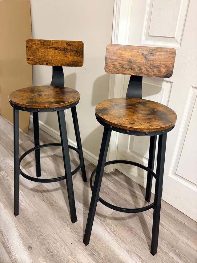 Bar stool set (2 tables, 2 bar stool)