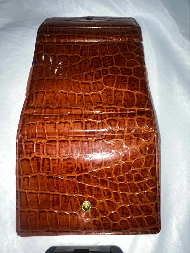 Vintage Croc-Embossed Faux Leather Deck Case / Wallet - photo 2