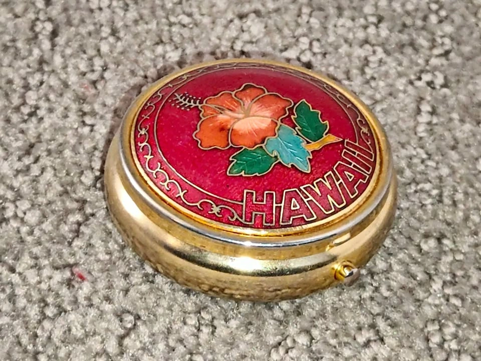 Hawaii - 3 Compartment Pill Organizer Metal Storage Travel Case