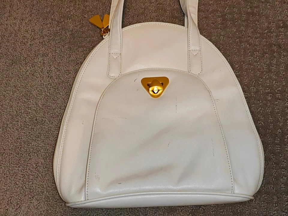 Women High Fashion Canada White Leather Shoulder Bag Purse - photo 2