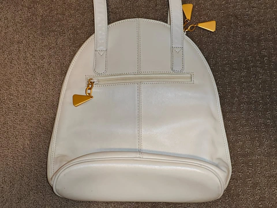 Women High Fashion Canada White Leather Shoulder Bag Purse - photo 4