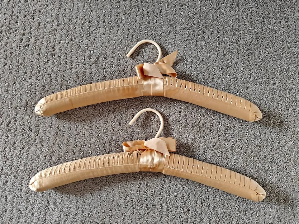 Elegant Satin Padded Hangers – Set of 2