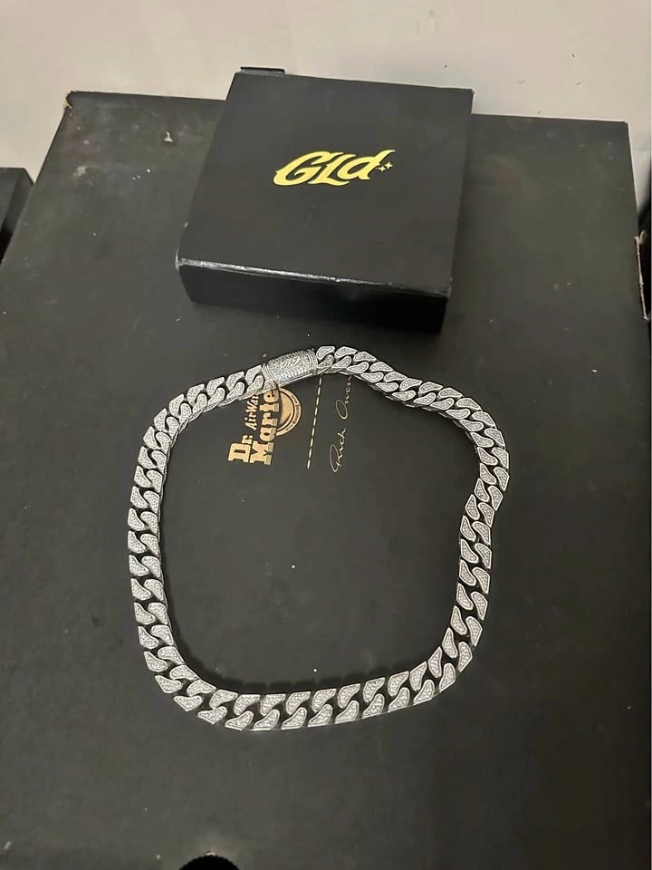 GLD Cuban link chain