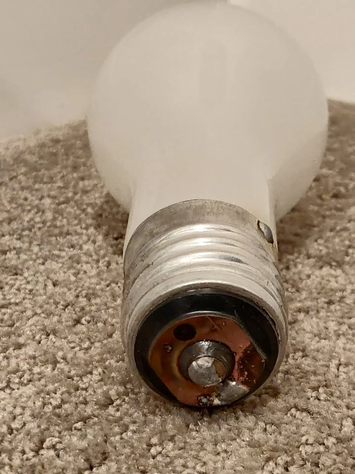 100/200/300 Watts 3-Way Incandescent Light Bulb PS25 Mogul E39 - photo 4