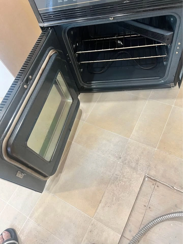 Frigidaire Gallery Wall Oven - photo 4
