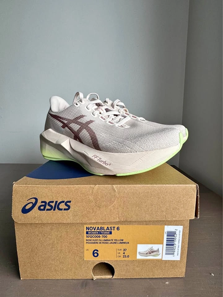 ASICS Novablast 6