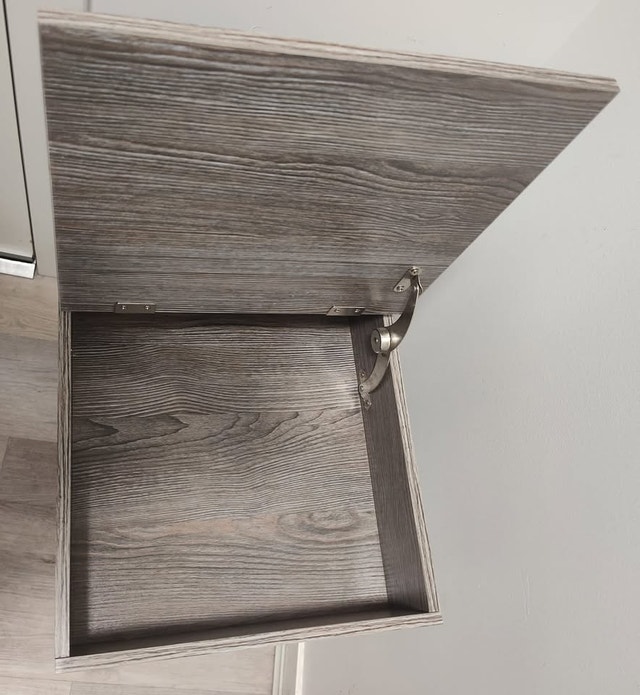 Flip Top End Table with Charging Station - photo 4