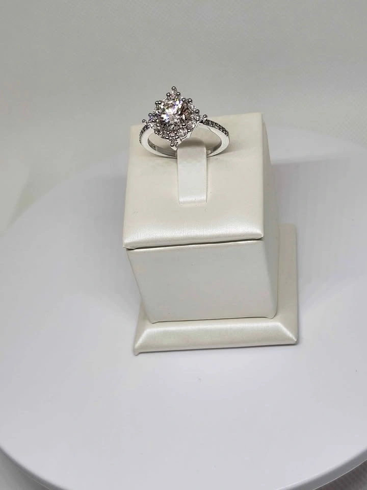 Halo Ring with 2 Carat Round Moissanite Stone - photo 3