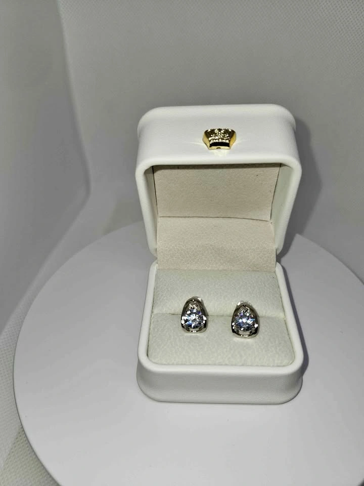 Teardrop Moissanite Stud Earrings