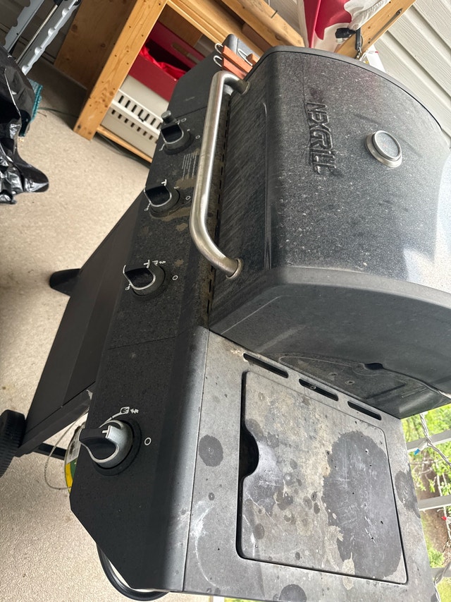 Nexgrill 4-Burner Gas Grill - photo 2