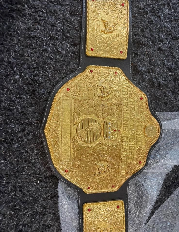 WWE World Heavyweight Championship Replica belt - photo 4