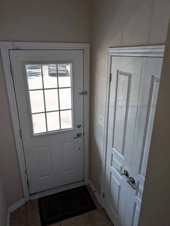2 Beds 2.5 Baths - Townhouse - photo 3