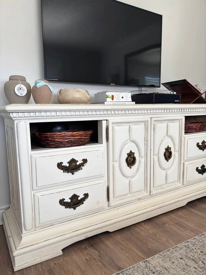 TV Stand - photo 4
