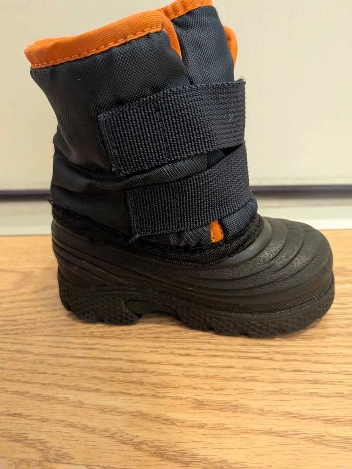 Icicles Toddler Winter Snow Boots Black & Orange – Size 5 - photo 5