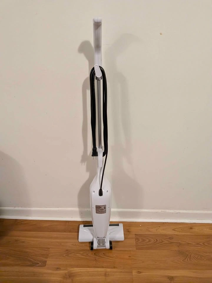 BISSELL 3-in-1 Turbo Lightweight Stick Vacuum - Great Condition - photo 2