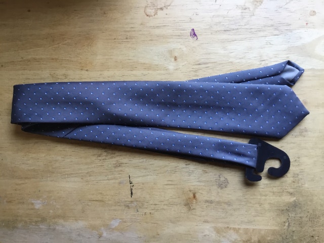grey necktie with blue and white squares - photo 4
