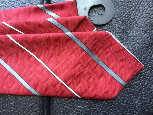 red necktie with grey and white stripes - photo 2